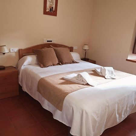 Hostal Rio Duero Molinos de Duero Esterno foto